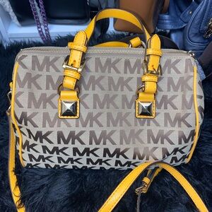 Michael Kors Crossbody tote